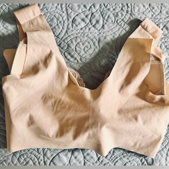 By Nicole Chiccomfy All Around Smoothing with Wasy Front Closure - Picture 11 of 14